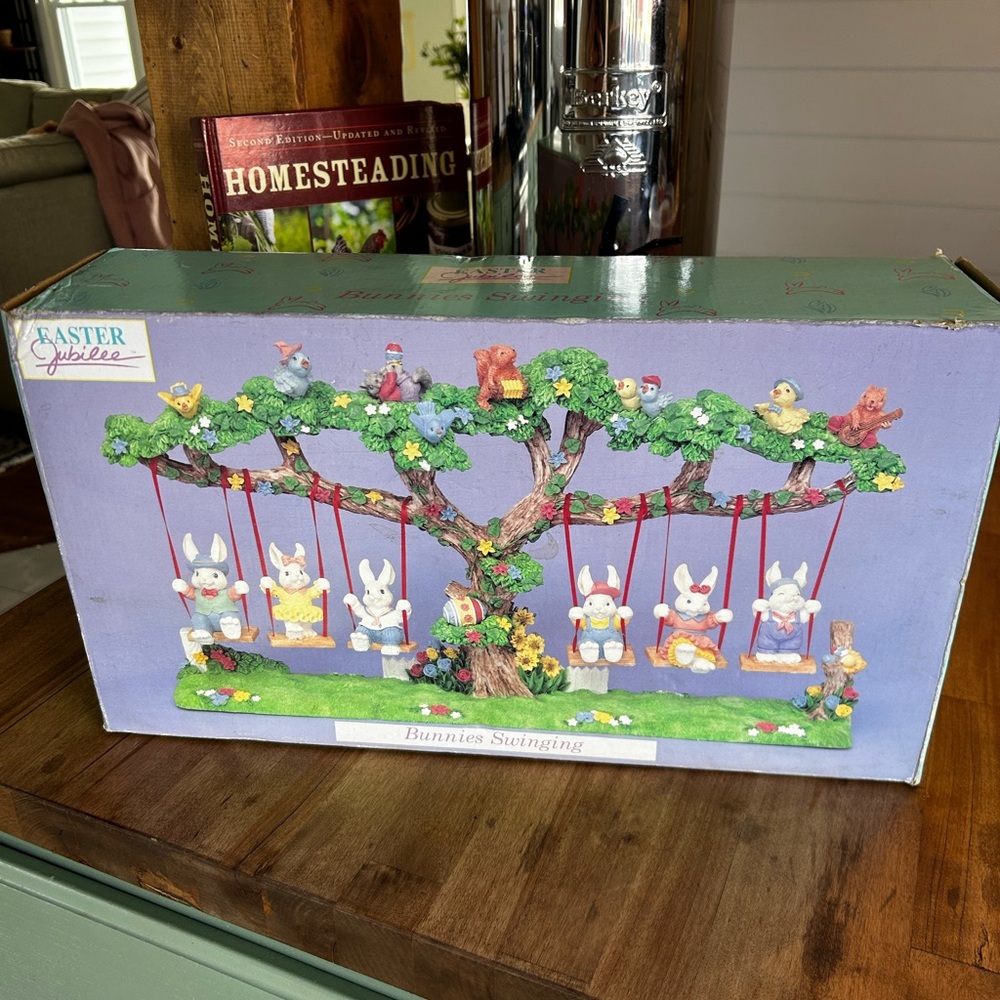Easter Jubilee Bunnies Swinging Set - new in box